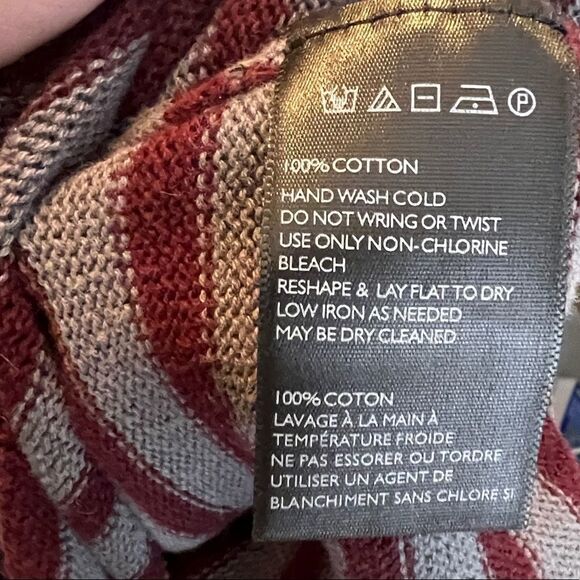 BDG Sweater - Picture 9 of 9